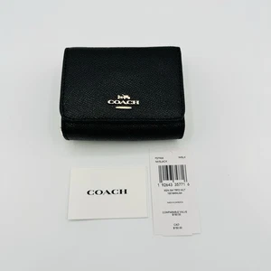 Cartera Coach pequeña triple negra F37968 precio de venta sugerido por el fabricante $150 nueva con etiquetas leer - Imagen 1 de 10