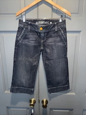 Pantalones de mezclilla para mujer Guess de colección tiro bajo lavado oscuro elásticos talla 27 X 17 Foto 1 de 4