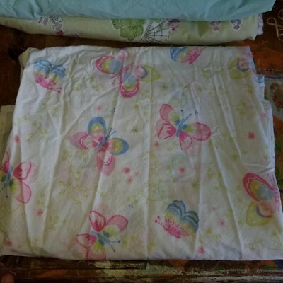 Hoja plana doble Pottery Barn Kids "Mariposas de acuarela" Foto 1 de 4