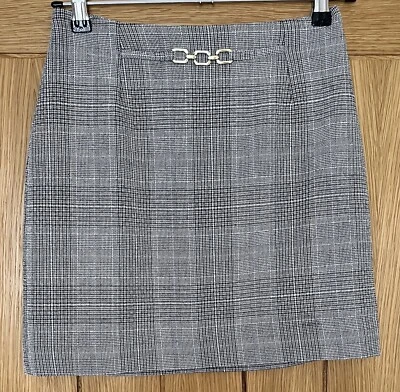 H&M Mini skirt (lined) sz XS (Worn Once) - Image 1 of 4