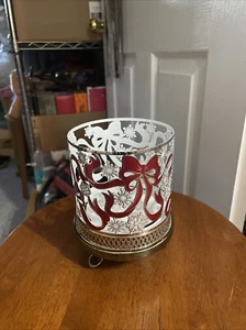 Bath and Body Works Red Bows and Snowflakes 3-Wick Candle Holder - Picture 1 of 5