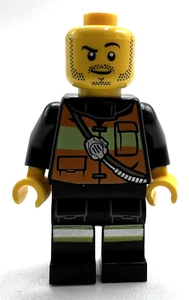 Lego cty0344 FIREFIGHTER - REFLECTIVE STRIPE City Fire Minifigure FAST SHIPPING! - Picture 1 of 4