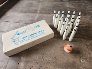 Vintage Kinder Bowling Set orange Marmor alte Darts als Stifte handgefertigt APEX DART BOX - Bild 1 von 8