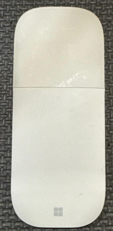 Microsoft CZV-00001 BlueTrack Wireless Bluetooth Surface Arc Mouse - Light Grey! - Image 1 of 4