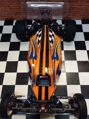 TEAM ASSOCIATED B6.4 CARPET CAR ROLLER W/CUSTOM PAINTED BODY - Image 1 of 4