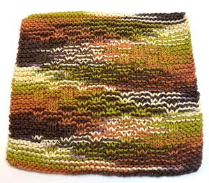 Neuer handgefertigter gestrickter Waschlappen/Geschirrtuch - mehrfarbig braun grün hellbraun - Bild 1 von 2