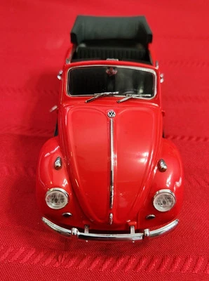 Franklin Mint 红色 1967 年大众敞篷车甲壳虫,1:24 — 第 1/4 张图片
