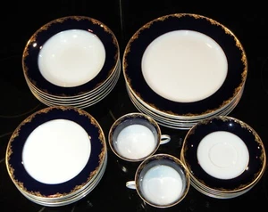 Vintage Rosenthal 'Frederick The Great' #6090 Cobalt & Gold Fine China - Picture 1 of 39
