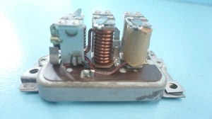 PORSCHE  356    ,  BOSCH VOLTAGE REGULATOR  , OEM , 0190309010 - Picture 1 of 10
