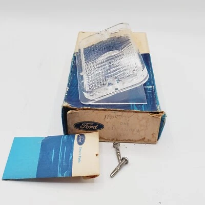 Lente de lámpara de señal de estacionamiento LH Ford LTD Galaxie 500 Country Squire 1971-72 fabricante original Foto 1 de 4