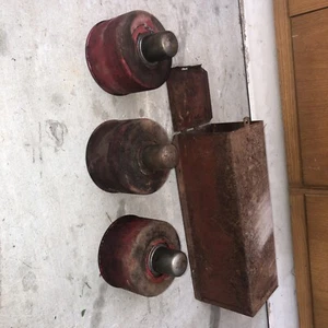  3 VINTAGE RED ANTHES ROAD FLAIRS MFG BY FORCE OILER CO TYPE C  in orig case - Picture 1 of 9