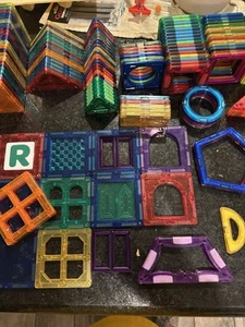 Magna-Tiles Lot 230 pieces / assorted shapes colors! MEGA LOT - Picture 1 of 12