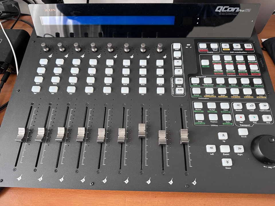 DAW Controller, Icon QCon Pro G2, nie genutzt kommt in OVP und Zubehör - Bild 1 von 3