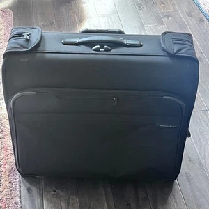 Briggs & Riley Baseline Deluxe Wheeled Garment Bag, model U176. - Picture 1 of 16