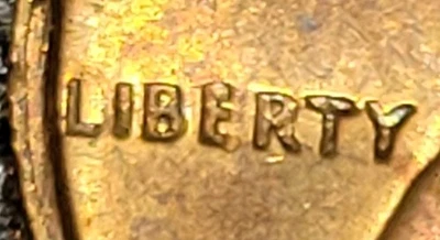 Lincoln Cent 1973 tiene duplicación sobre el lema Liberty. Envío gratuito. Foto 1 de 4