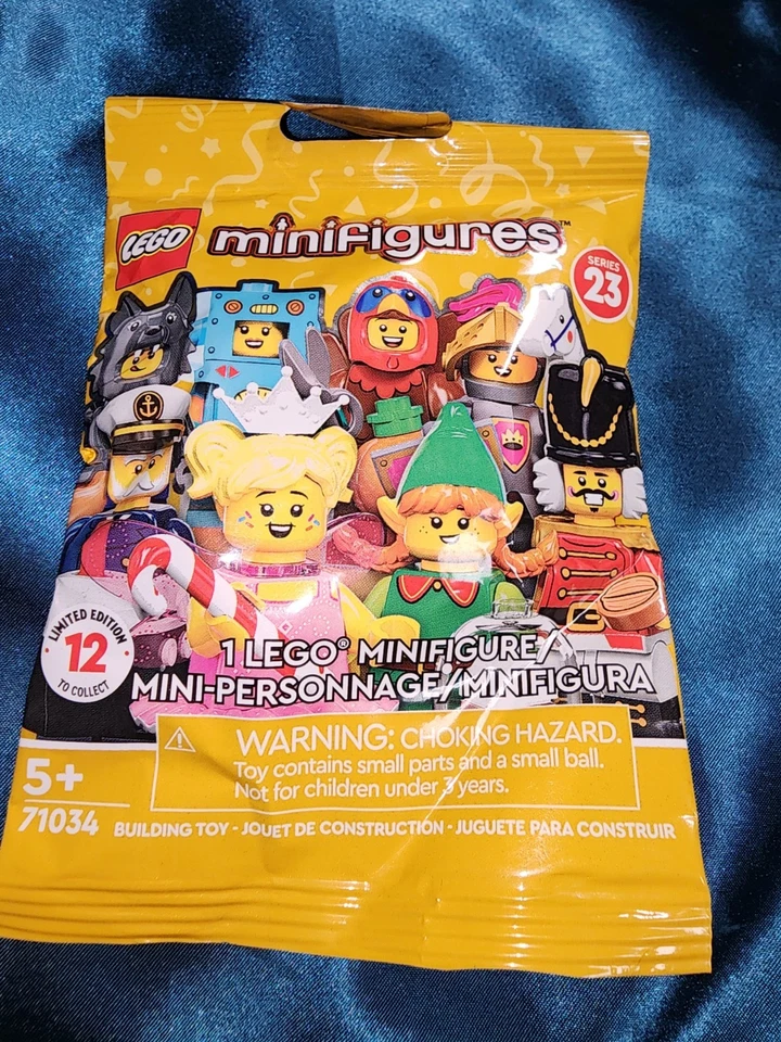 LEGO Series 22 Minifigures (71032)