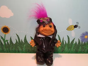 VECCHIO PILOTA / MOTOCICLISTA - Bambola Russ Troll 5" - NUOVA IN BORSA ORIGINALE - Foto 1 di 5