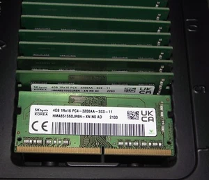 Lot of 10 x 4gb DDR4 PC4-3200 Laptop sodimms Hynix / VAT inc / Multi-buy / UK - Picture 1 of 1