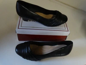 Pierre Dumas Flexibles Womens delight w-1 black pumps heels 12 M - Picture 1 of 4