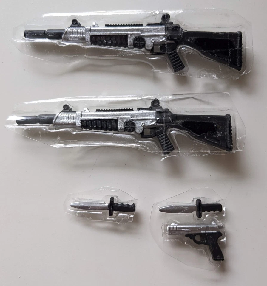 G.I. LOTE DE CUCHILLOS PISTOLA RIFLE Joe clasificados (De figura de oso polar ojos serpiente #161) Foto 1 de 1