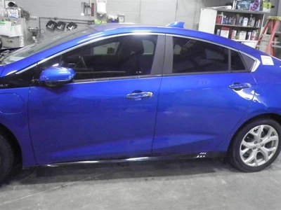 Conjunto puerta delantera izquierda Chevrolet Volt 2016-2019 azul 467734 6400 Foto 1 de 4
