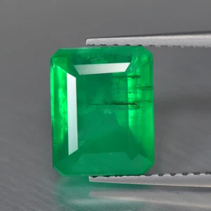 Smeraldo Zambia naturale 2,75 carati Extreme AAAA + grado verde intenso - Foto 1 di 2