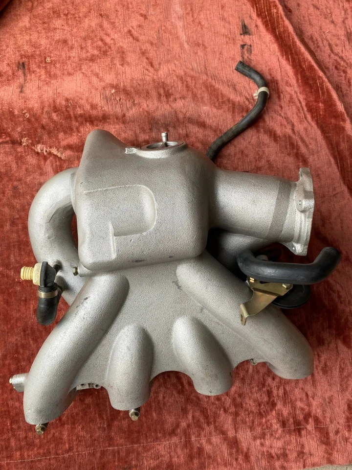 Porsche 968 3.0 CS Intake Manifold Injection System Intake Manifold 9441103354R - Image 1 of 4