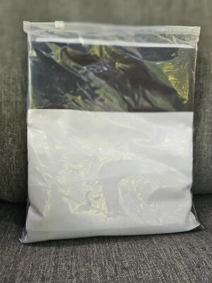 Striped vinyl curtain black and white horizontal 72 x 72 - Image 1 of 2