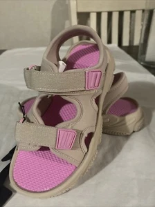 Girls Nature Sport Shoes Lightweight Easy On/ Off Beige/ Pink Size 13 NWT. - Picture 1 of 12