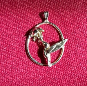 Hummingbird & Flower Goldtone 925 Silver 1” Pendant J180 - Picture 1 of 8