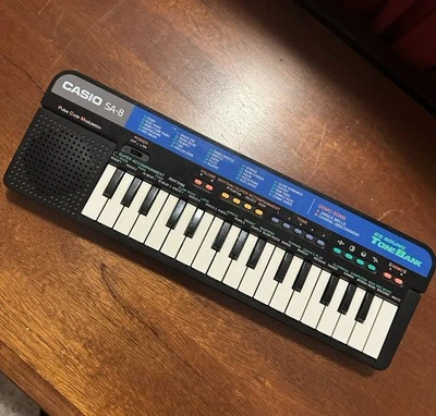 Tastiera PCM vintage Casio SA-8 Tone Bank testata funzionante  - Immagine 1 di 3