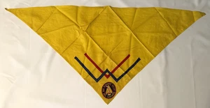 Vintage 1954 Boy Scouts of America BSA Camporeno Yellow Neckerchief w/Patch CA - Picture 1 of 3