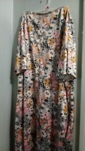 Woman's plus size 18-20 Floral dress can be used as dress/bathing suit cover up