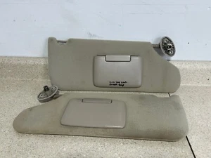 05 -10 JEEP GRAND CHEROKEE SUN VISORS DRIVER & PASSENGER SIDE SET BEIGE OEM - Picture 1 of 3