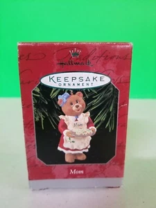 Brand New in Box- Hallmark Keepsake Ornament "MOM" from 1998 Mom. (D3) - Picture 1 of 3
