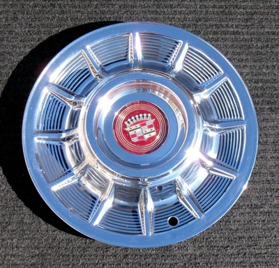 One Genuine 1957 Cadillac Series 62 DeVille Fleetwood 15" Hubcap Wheel Cover OEM - Image 1 of 4