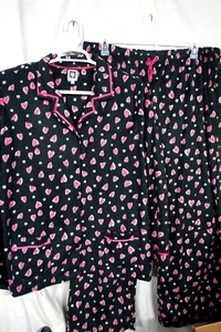 ANNE KLEIN WOMAN'S BLACK & PINK 'HEART' FLEECE PAJAMAS/SIZE XXL (22-24)/PREOWNED - Picture 1 of 2
