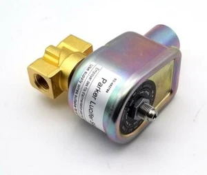 Parker Lucifer U133K0405 Solenoid Valve 230 PSI 110/120 V - Picture 1 of 3