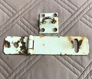 Vintage Hinge Hasp and Keeper 6 1/2" Barn Door Gate Tool Box Shed - Picture 1 of 2