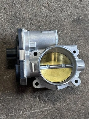 12580760 Throttle Body For Chevrolet Silverado Tahoe GMC Yukon Cadillac Escalade Foto 1 de 3