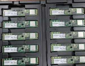 Samsung 1.92TB PM983 PCIe SSD NVMe Solid State Drive M.2 Gen3x4 22110 MZ-1LB1T90 - Picture 1 of 3