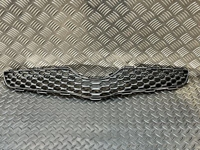 GENUINE TOYOTA YARIS 2009-2011 FRONT BUMPER UPPER GRILL 53111-0D230 - Image 1 of 4