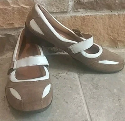 Naturalizer White & Camel Colored Suede Like Leather Adjustablr Strap Sz 9 - Image 1 of 4