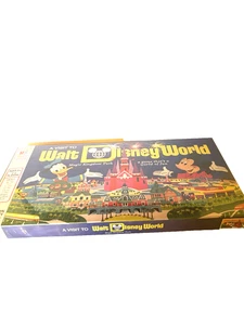 Disney Parks Brettspiel A Visit To Walt Disney World Magic Kingdom Park 2021 NEU - Bild 1 von 6