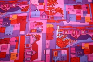 QUILTER'S HOUSE IN PINK - CHECK THE FLOOR PLAN CAREFULLY - 100% COTTON FABRIC - Picture 1 of 7