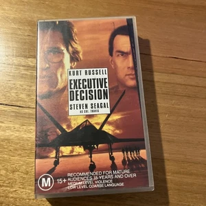 EXECUTIVE DECISION - STEVEN SEAGAL , KURT RUSSELL - VHS VIDEO - Foto 1 di 7