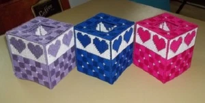 New Hand Made Tissue Box Cover 8 Colors Hearts Plastic Canvas New - Picture 1 of 12