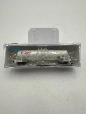 N scale 50' RTC 20K GS Tank Car, GATX (Emery), RD# 29338, Athearn - Image 1 of 4