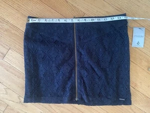 NWT Volcom Juniors Black Skirt Mini Pink Lace Lined Zipper Size 5 - Picture 1 of 4