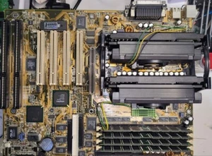 Asus P2B-DS rev 1.04 Dual Slot 1 Motherboard - Bild 1 von 11